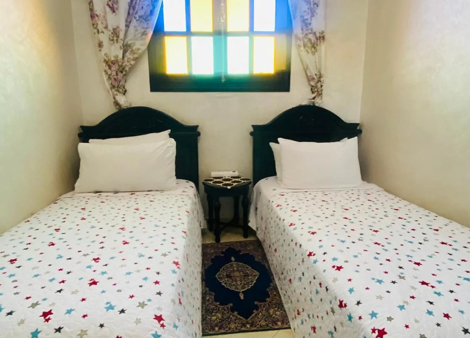 Charment Appartement Au Centre Ville, Internet Fibre, Canal Plus, Chaines Internationales 아가디르 0*,  모로코