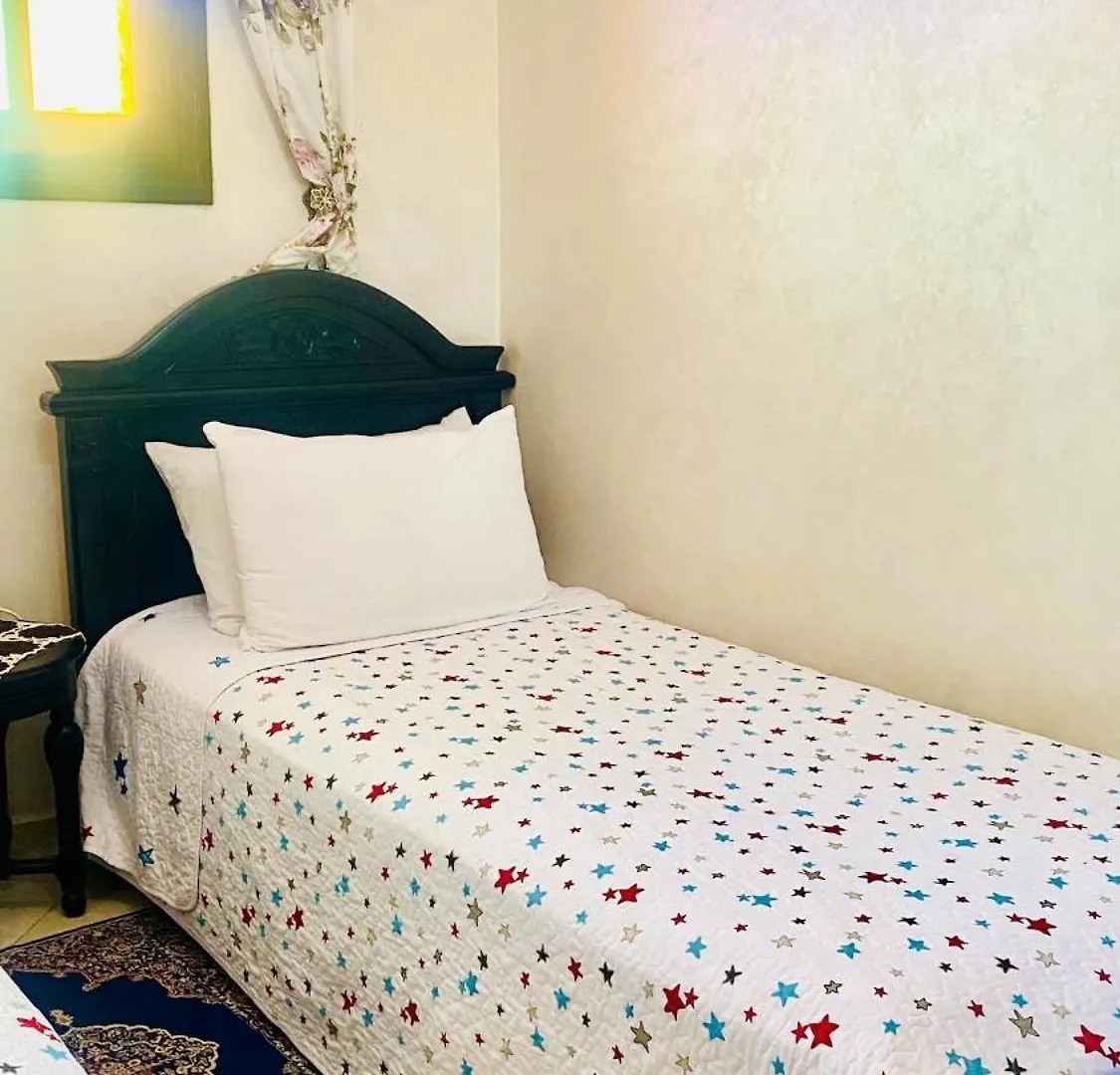 Charment Appartement Au Centre Ville, Internet Fibre, Canal Plus, Chaines Internationales 아가디르