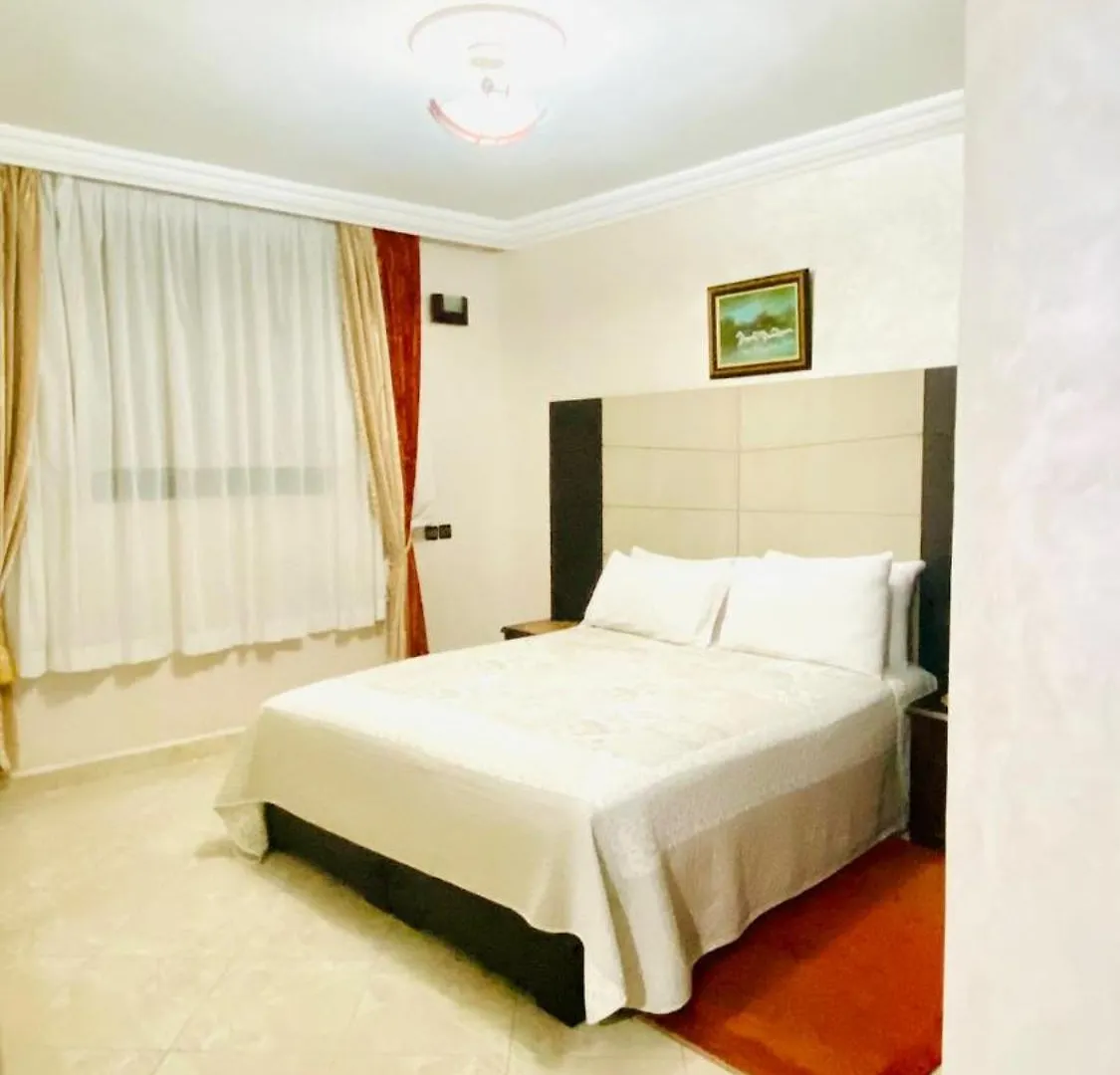 아파트 Charment Appartement Au Centre Ville, Internet Fibre, Canal Plus, Chaines Internationales 아가디르