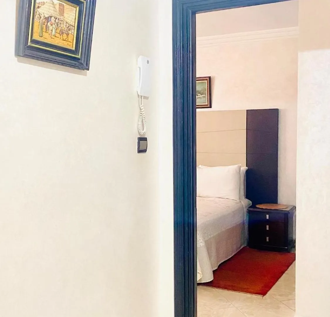 Charment Appartement Au Centre Ville, Internet Fibre, Canal Plus, Chaines Internationales 아가디르
