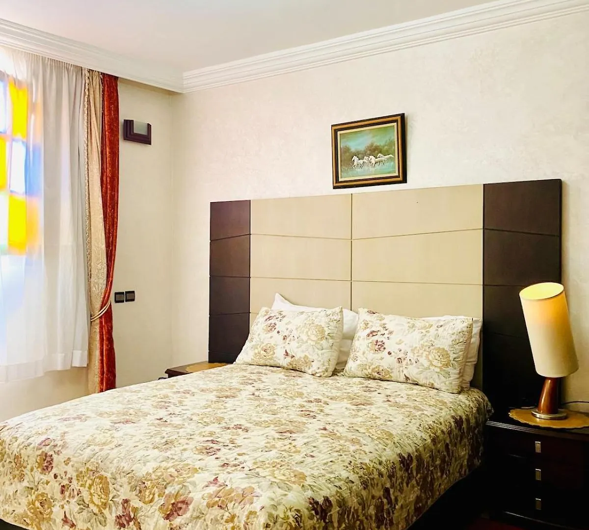 아파트 Charment Appartement Au Centre Ville, Internet Fibre, Canal Plus, Chaines Internationales 아가디르
