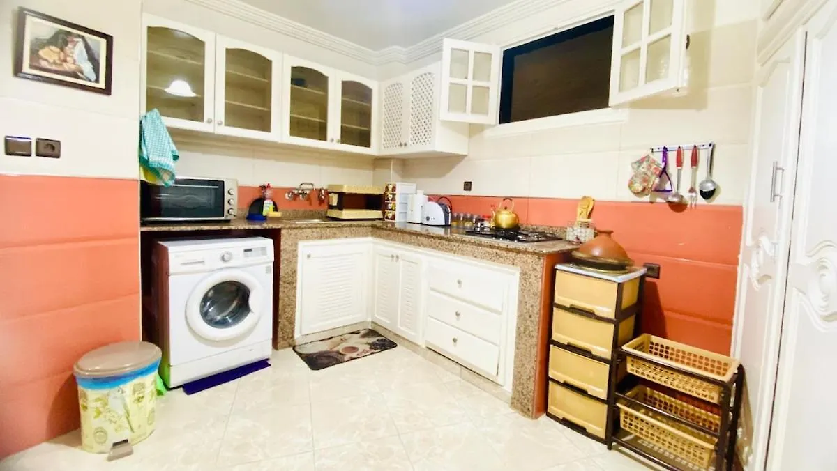 Charment Appartement Au Centre Ville, Internet Fibre, Canal Plus, Chaines Internationales 아가디르 모로코