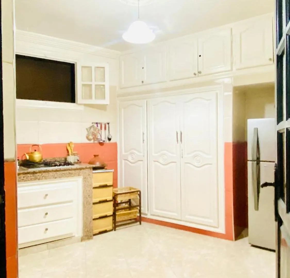 아파트 Charment Appartement Au Centre Ville, Internet Fibre, Canal Plus, Chaines Internationales 아가디르
