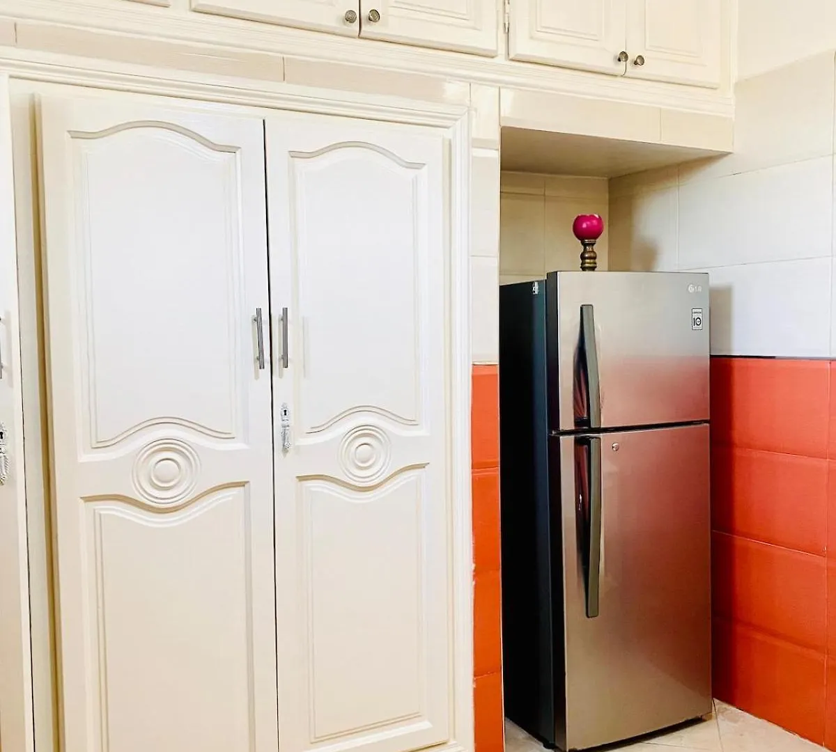 Charment Appartement Au Centre Ville, Internet Fibre, Canal Plus, Chaines Internationales 아가디르 아파트