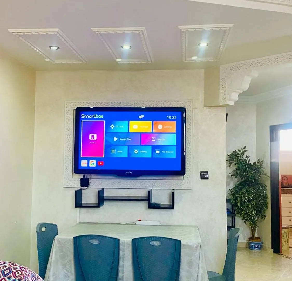 Charment Appartement Au Centre Ville, Internet Fibre, Canal Plus, Chaines Internationales أغادير شقة
