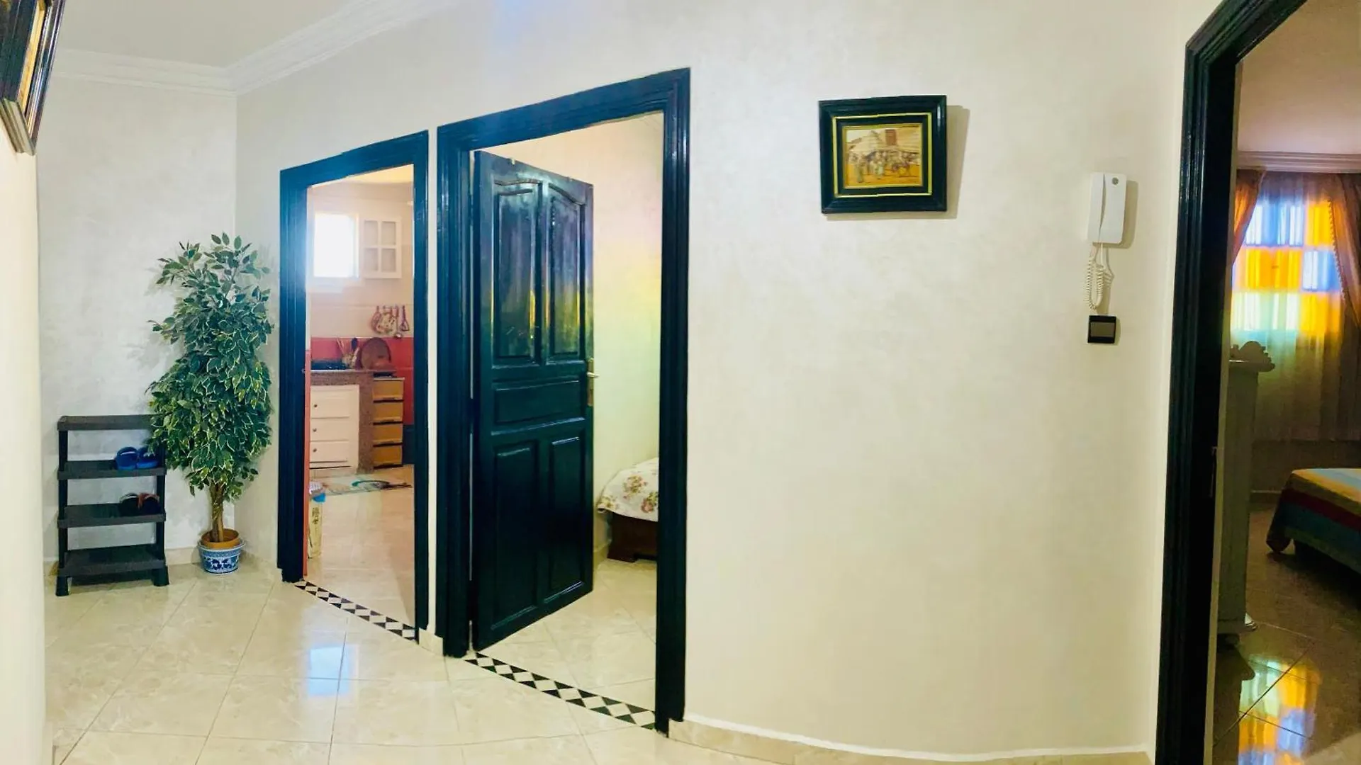 Charment Appartement Au Centre Ville, Internet Fibre, Canal Plus, Chaines Internationales أغادير المغرب