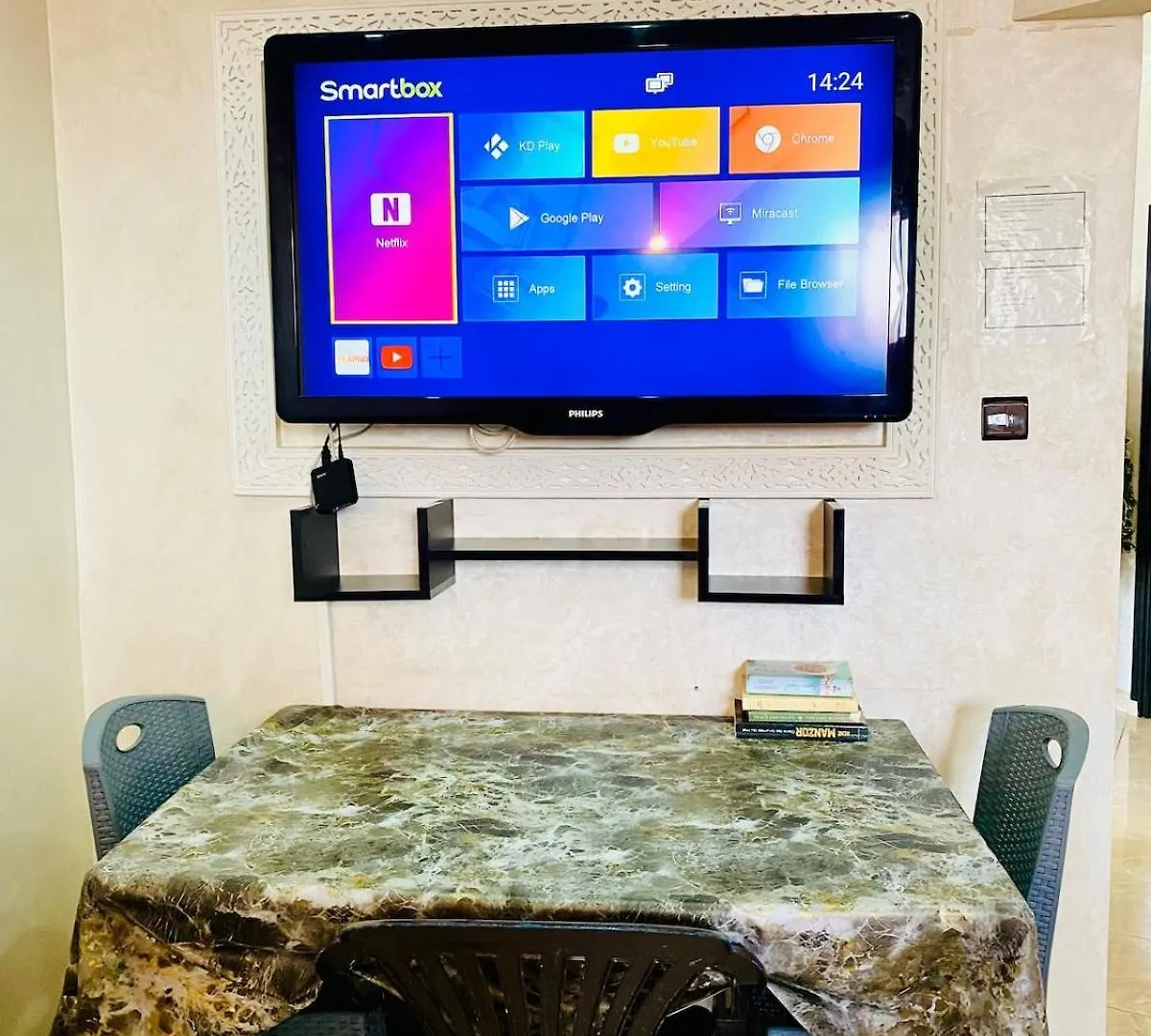Charment Appartement Au Centre Ville, Internet Fibre, Canal Plus, Chaines Internationales أغادير