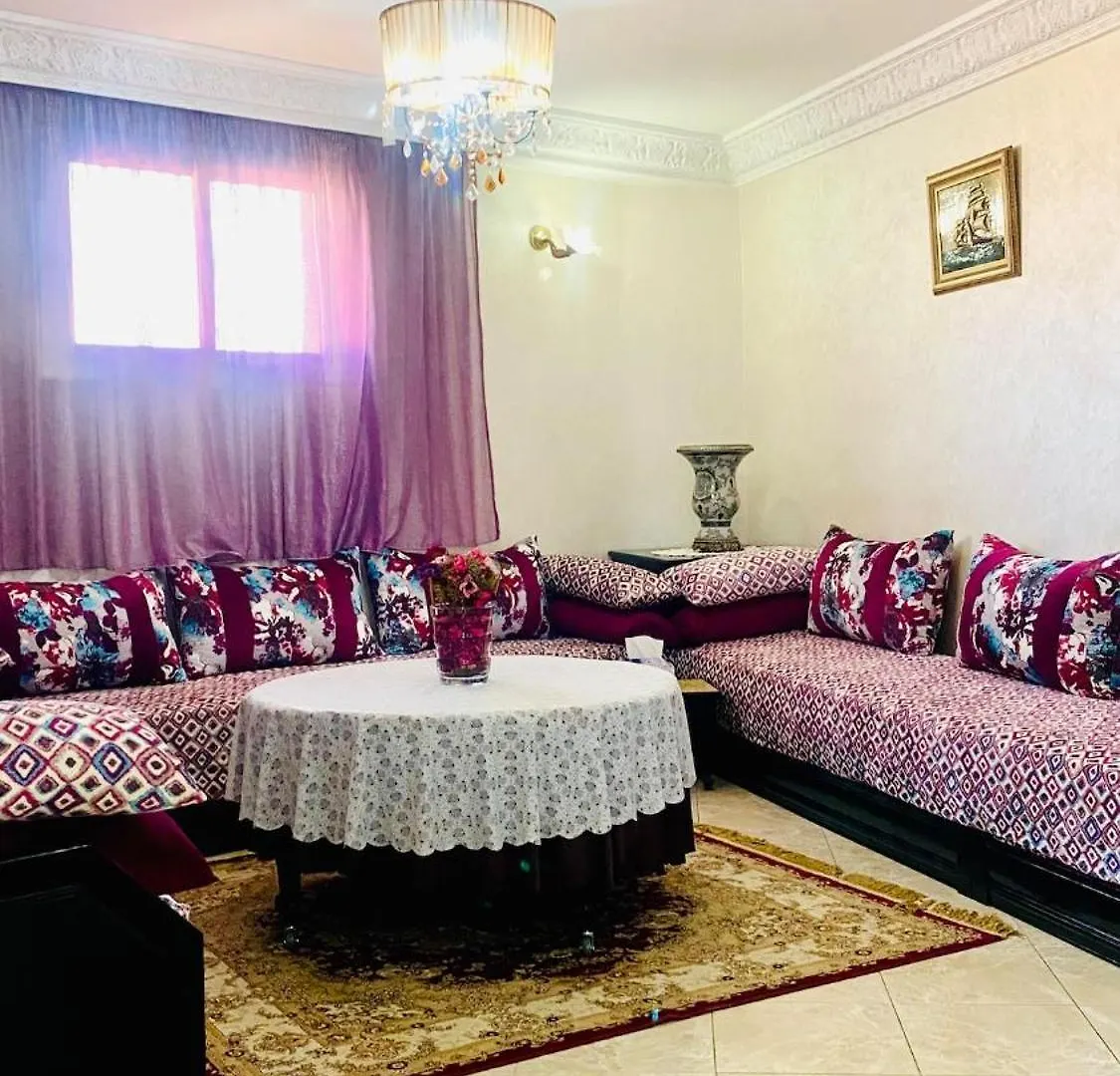 Charment Appartement Au Centre Ville, Internet Fibre, Canal Plus, Chaines Internationales أغادير 0*,